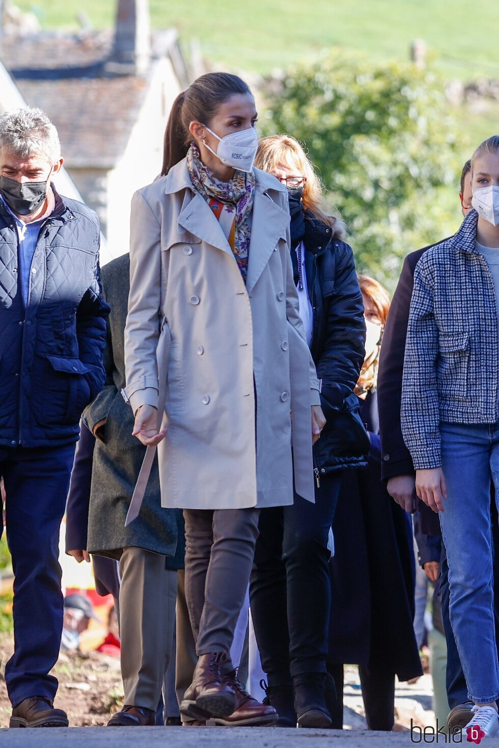 La Reina Letizia durante la visita a Santa María del Puerto, Pueblo Ejemplar 2021