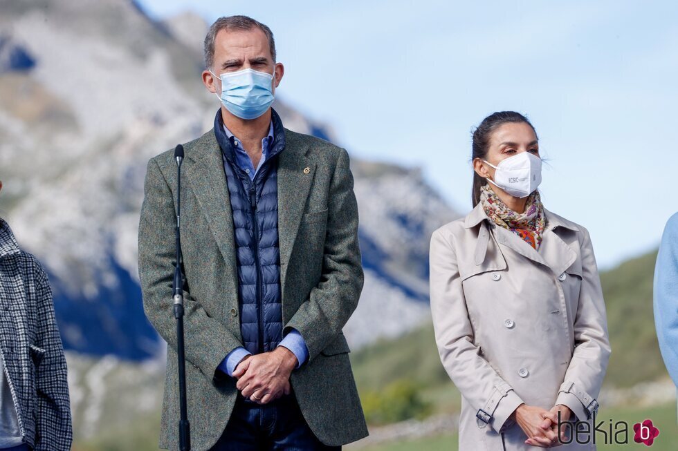 Los Reyes Felipe y Letizia durante la visita a Santa María del Puerto, Pueblo Ejemplar 2021