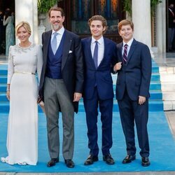 Pablo y Marie Chantal de Grecia, Achileas de Grecia y Aristides de Grecia en la boda de Felipe de Grecia y Nina Flohr