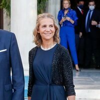 La Infanta Elena, muy sonriente en la boda de Felipe de Grecia y Nina Flohr