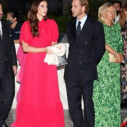 Andrea Casiraghi y Tatiana Santo Domingo y Chantal Hochuli en la boda de Felipe de Grecia y Nina Flohr