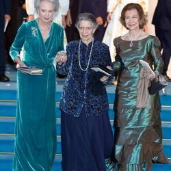 Benedicta de Dinamarca, Irene de Grecia y la Reina Sofía en la boda de Felipe de Grecia y Nina Flohr