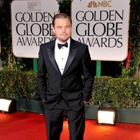 Leonardo Dicaprio en la alfombra roja de los Globos de Oro 2012