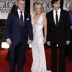 Matt LeBlanc y Andrea Anders en la alfombra roja de los Globos de Oro 2012