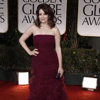 Tina Fey en la alfombra roja de los Globos de Oro 2012