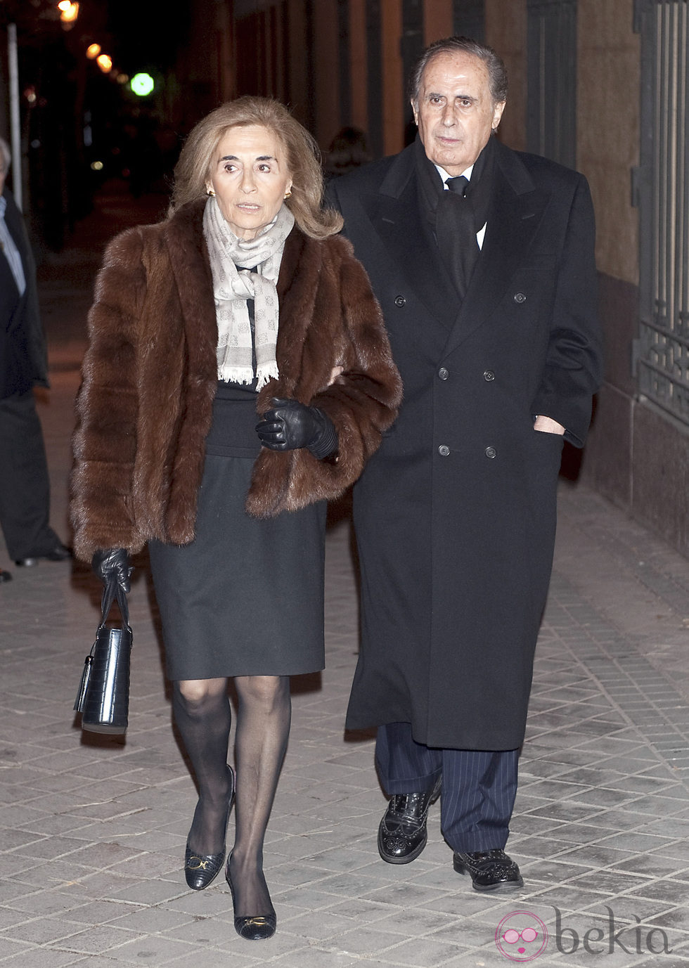 Jaime Peñafiel y Carmen Alonso en el funeral de Ramón Rato en Madrid