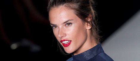 Alessandra Ambrosio desfila embazada en la Semana de la Moda de Sao Paulo