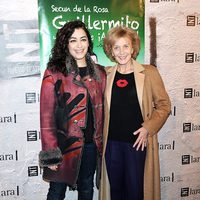 María Isasí y Marisa Paredes en el estreno de 'Guillermito y los niños ¡a comer!'