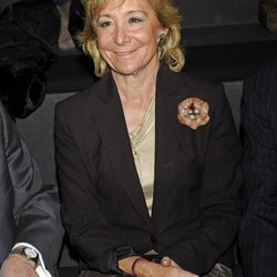 Esperanza Aguirre en el desfile de Roberto Verino en la Fashion Week Madrid