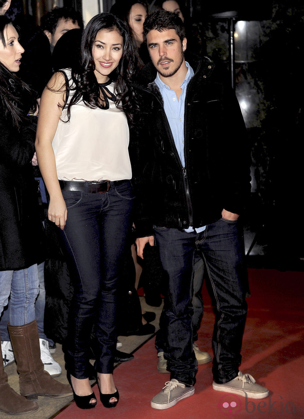 Giselle Calderón y Javier Hernández en el estreno de 'Promoción Fantasma'