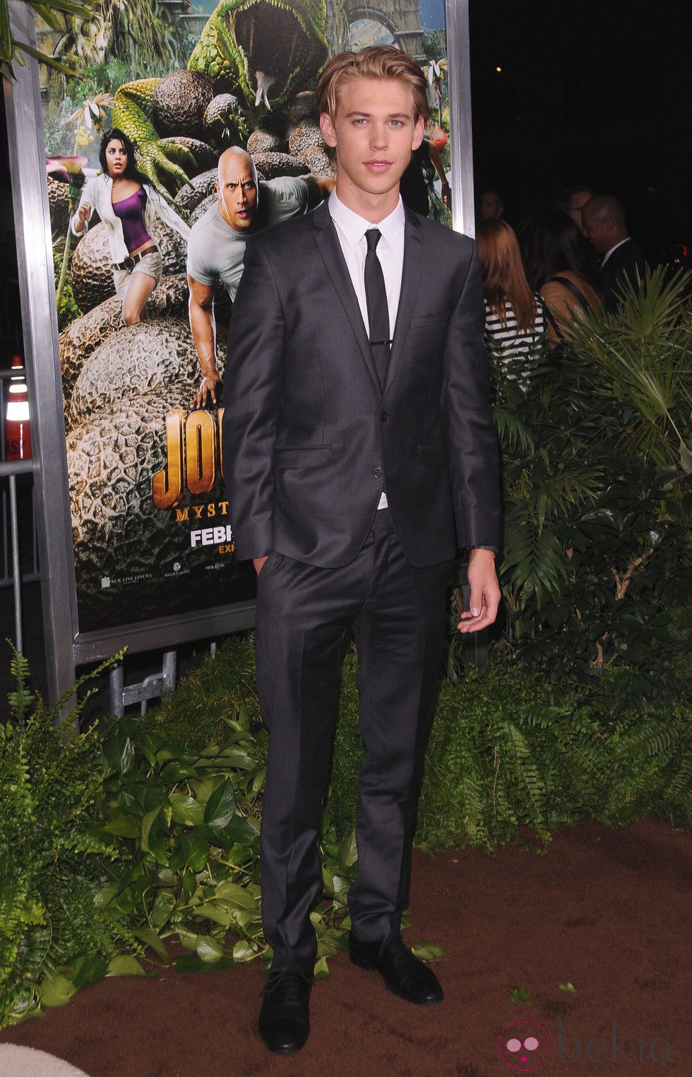 Austin Butler en el estreno de 'Viaje al centro de la tierra 2' en Los Ángeles