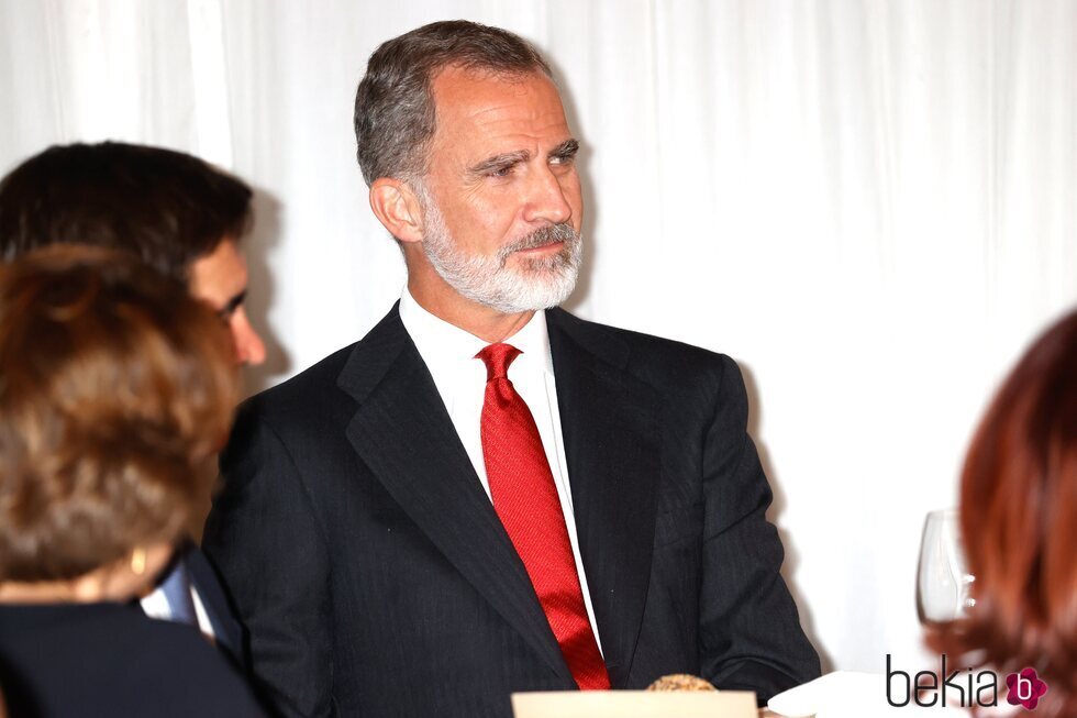 El Rey Felipe en la entrega del Premio Francisco Cerecedo a Anne Applebaum