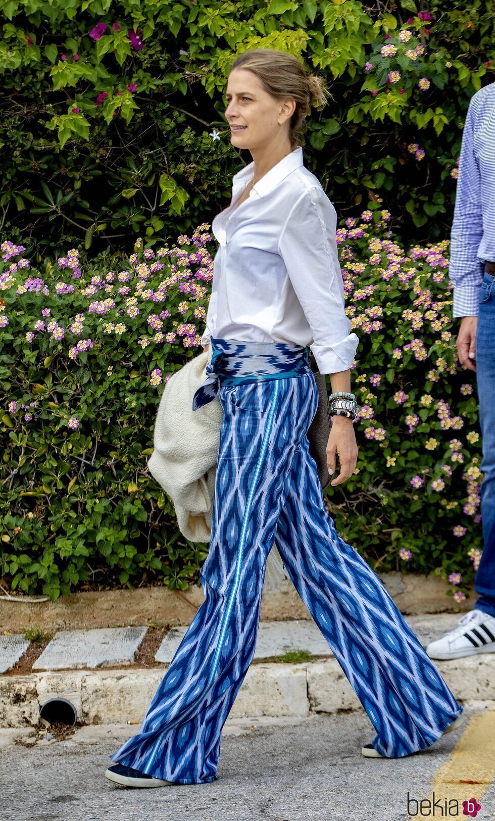 Tatiana de Grecia en el almuerzo posterior a la boda de Felipe de Grecia y Nina Flohr