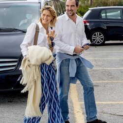 Nicolás y Tatiana de Grecia en el almuerzo posterior a la boda de Felipe de Grecia y Nina Flohr