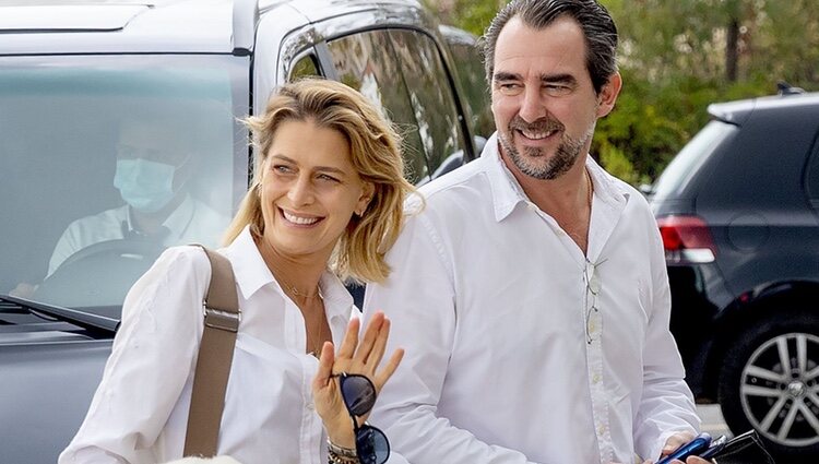 Nicolás y Tatiana de Grecia en el almuerzo posterior a la boda de Felipe de Grecia y Nina Flohr