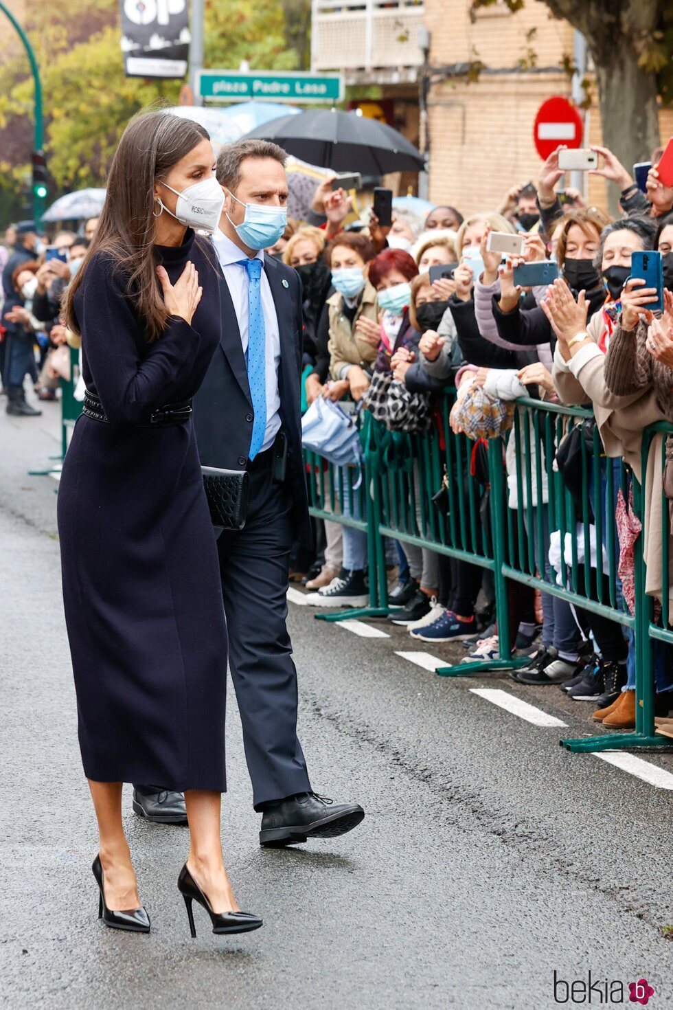 La Reina Letizia saluda a los ciudadanos de Tudela en el Festival de Cine Ópera Prima Ciudad de Tudela