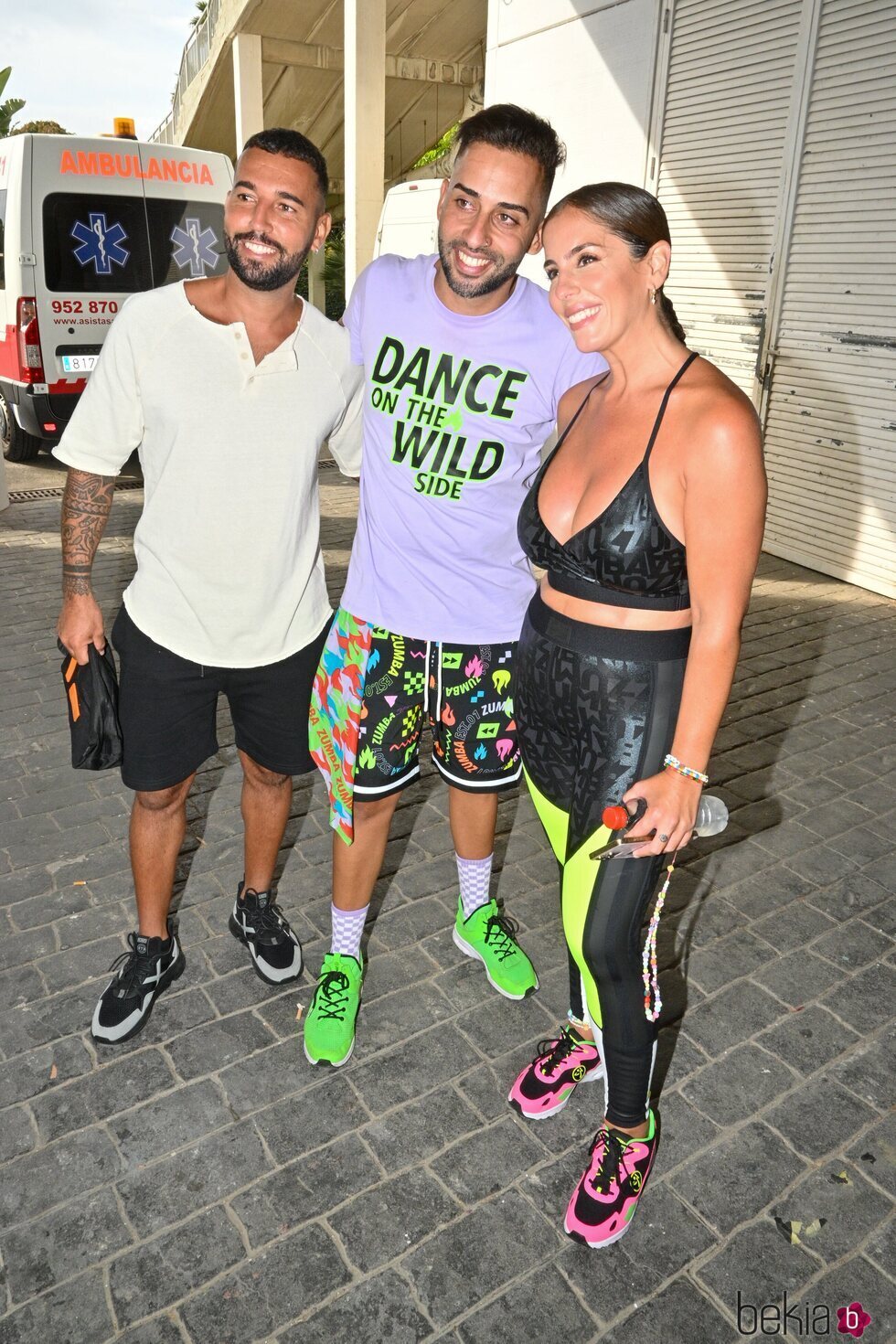 Anabel Pantoja, Omar Sánchez y un fan en la masterclass de Zumba