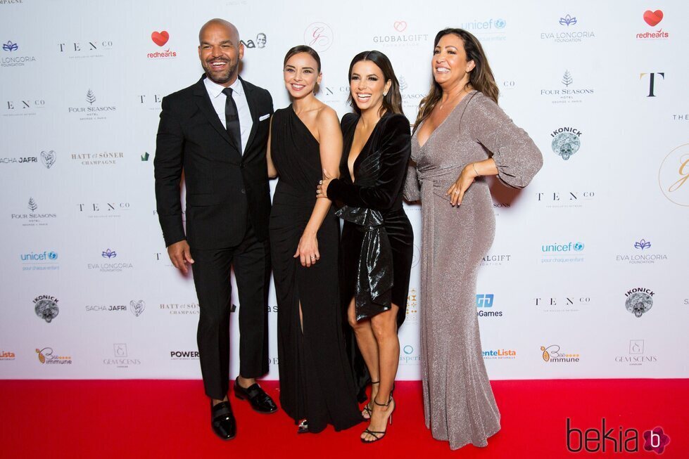 Chenoa con María Bravo y Eva Longoria en la gala Global Gift 2021