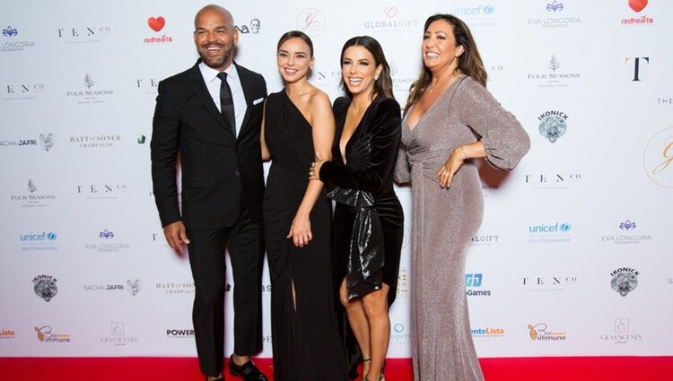 Chenoa con María Bravo y Eva Longoria en la gala Global Gift 2021