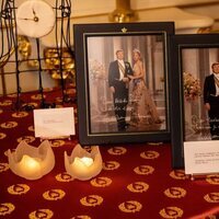 Regalo de Guillermo Alejandro y Máxima de Holanda a Haakon y Mette-Marit de Noruega y a Marta Luisa de Noruega por su Visita de Estado a Noruega