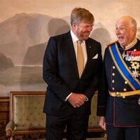 Guillermo Alejandro de Holanda y Harald de Noruega, muy cómplices en la Visita de Estado de los Reyes de Holanda a Noruega