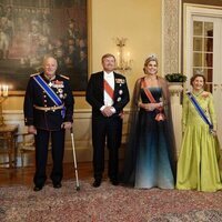 Guillermo Alejandro y Máxima de Holanda con la Familia Real Noruega en la cena de gala por la Visita de Estado de los Reyes de Holanda a Noruega