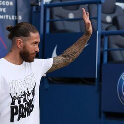 Sergio Ramos en su presentación en el PSG