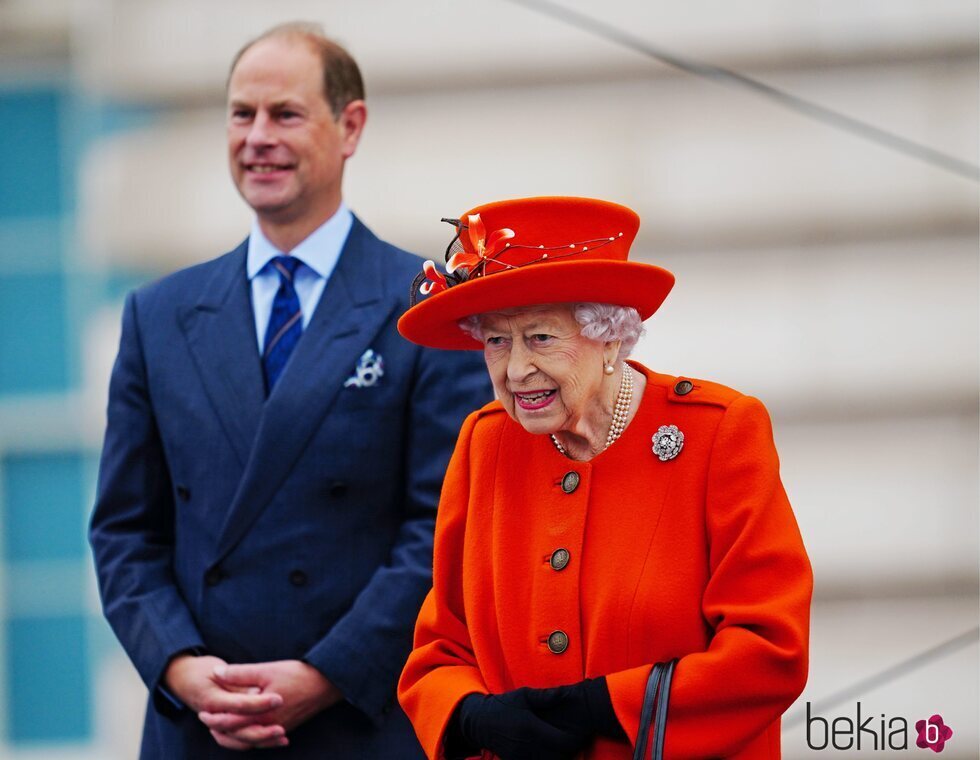 La Reina Isabel y el Príncipe Eduardo en la presentación de Queen's Baton Relay para Birmingham 2022