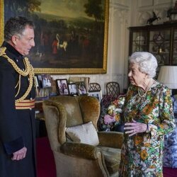 La Reina Isabel en su primera audiencia presencial tras sus problemas de salud