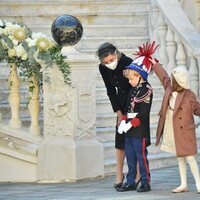 Jacques y Gabriella de Mónaco con sus tías Carolina y Estefanía de Mónaco en el Día Nacional de Mónaco 2021