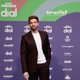 Pablo Alborán posando en los Premios Cadena Dial 2021