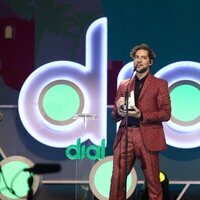 David Bisbal recoge su galardón en los Premios Cadena Dial 2021