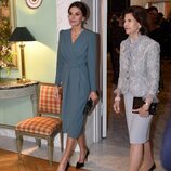 La Reina Letiza y Silvia de Suecia en la Residencia de la Embajada de España por la Visita de Estado de los Reyes de España a Suecia