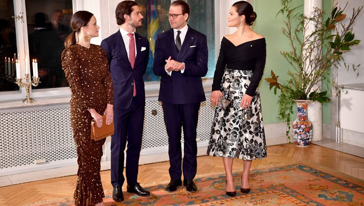 Victoria y Daniel de Suecia con Carlos Felipe y Sofia de Suecia en la última recepción por la Visita de Estado de los Reyes de España a Suecia