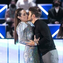 Adara Molinero y Rodrigo Fuertes se besan con cariño en la gala 11 de 'Secret Story'