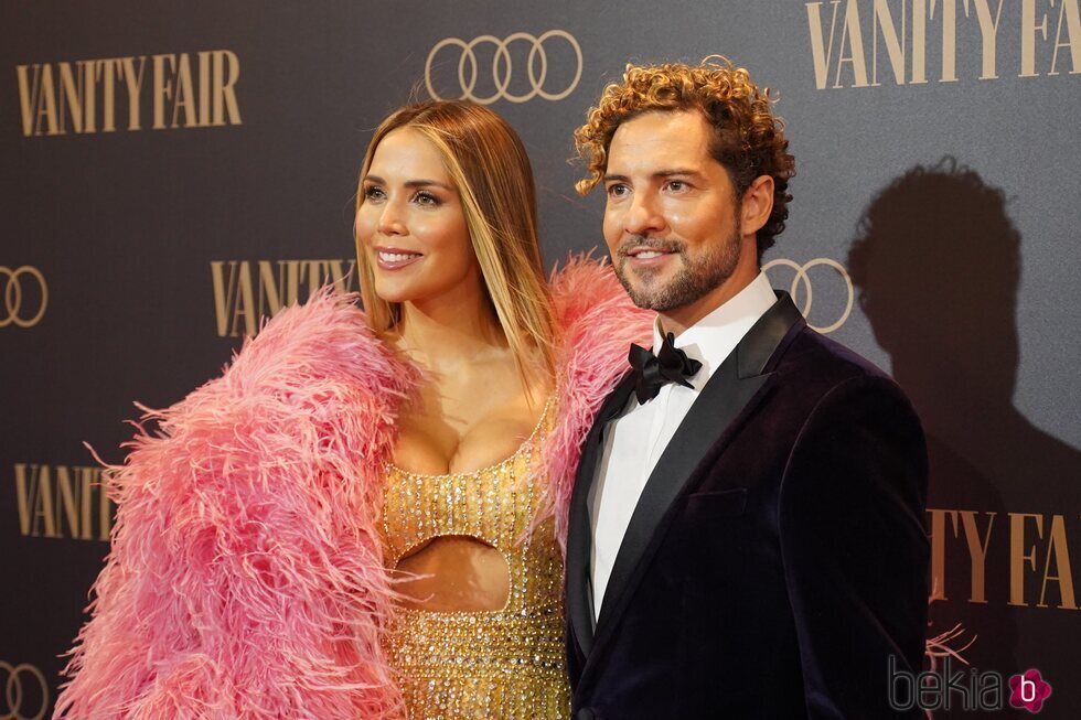 Rosanna Zanetti y David Bisbal en el Premio Personaje del Año Vanity Fair 2021