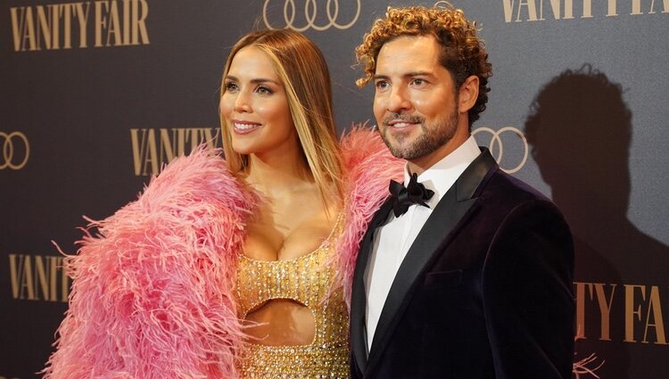 Rosanna Zanetti y David Bisbal en el Premio Personaje del Año Vanity Fair 2021