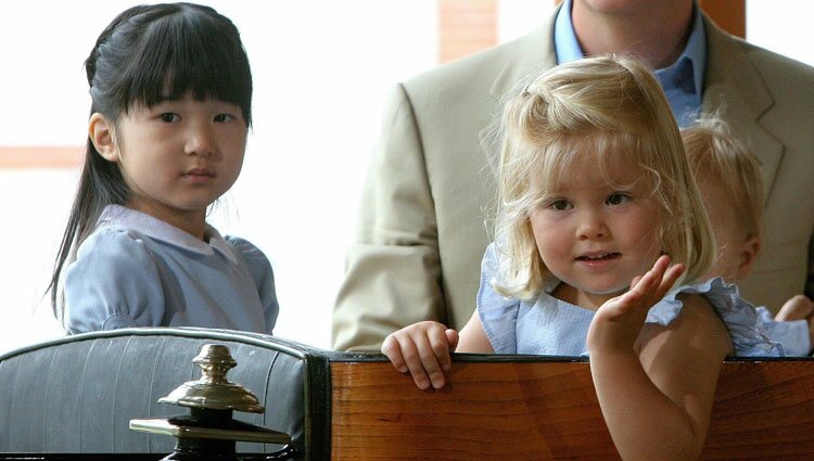 Aiko de Japón y Amalia de Holanda cuando eran pequeñas