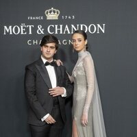 Victoria Federica y Jorge Bárcenas posando juntos en la fiesta Moët & Chandon Effervescence 2021 de Madrid