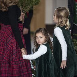 Adrienne de Suecia en la recogida de árboles de Navidad