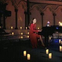 Kate Middleton tocando el piano en el concierto 'Royal Carols: Together At Christmas'