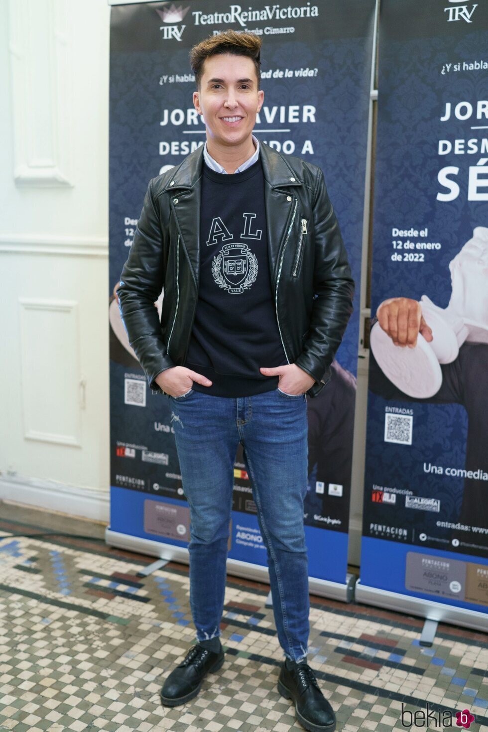 Omar Suárez en el estreno de la obra de teatro de Jorge Javier Vázquez 'Desmontando a Séneca'