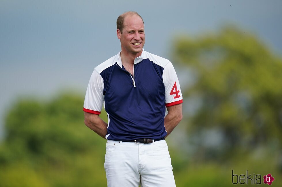 El Príncipe Guillermo, muy sonriente en un partido de polo benéfico