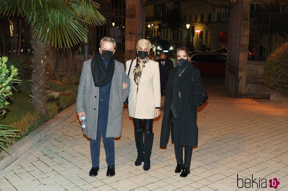 Ortega Cano, Ana María Aldón y Gloria Camila en el funeral de Jaime Ostos en Madrid