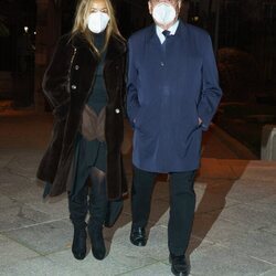 Pedro Trapote y Begoña García-Vaquero en el funeral de Jaime Ostos en Madrid