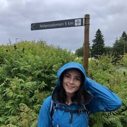 Ingrid Alexandra de Noruega haciendo una ruta