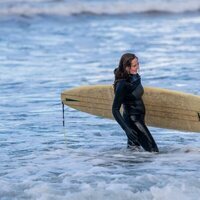 Ingrid Alejandra de Noruega con su tabla de surf