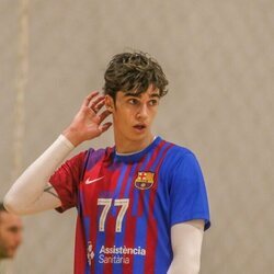 Pablo Urdangarin en un partido de balonmano contra el Trops Málaga