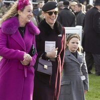 Zara Phillips y Mia Tindall en Cheltenham