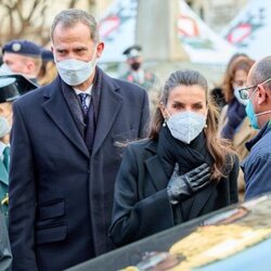 Los Reyes Felipe y Letizia tras la ofrenda floral a las víctimas del nazismo en Viena